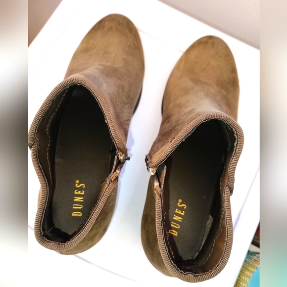NWOT Dunes Olive Ankle Booties - Picture 6 of 7